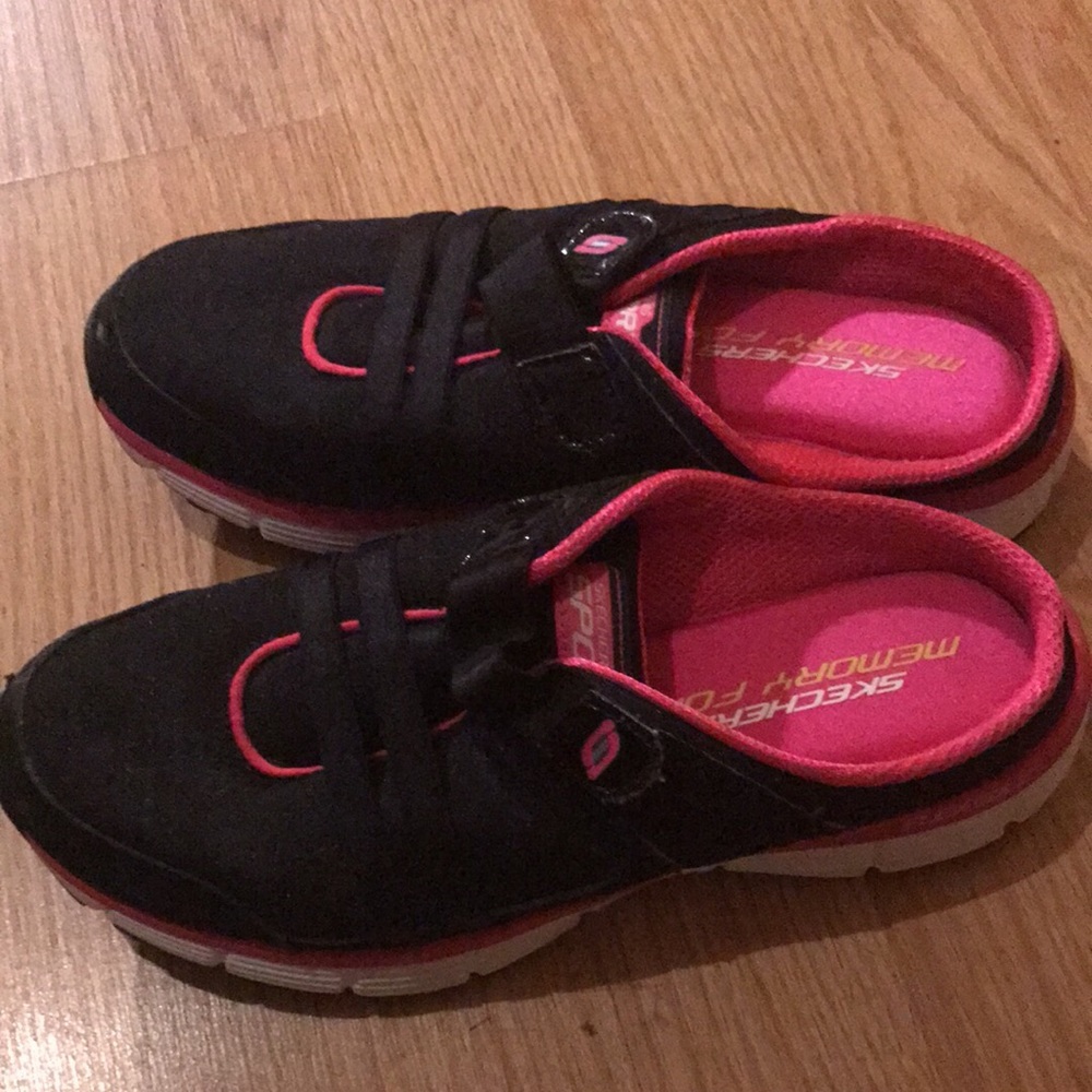 Used sketchers good condition